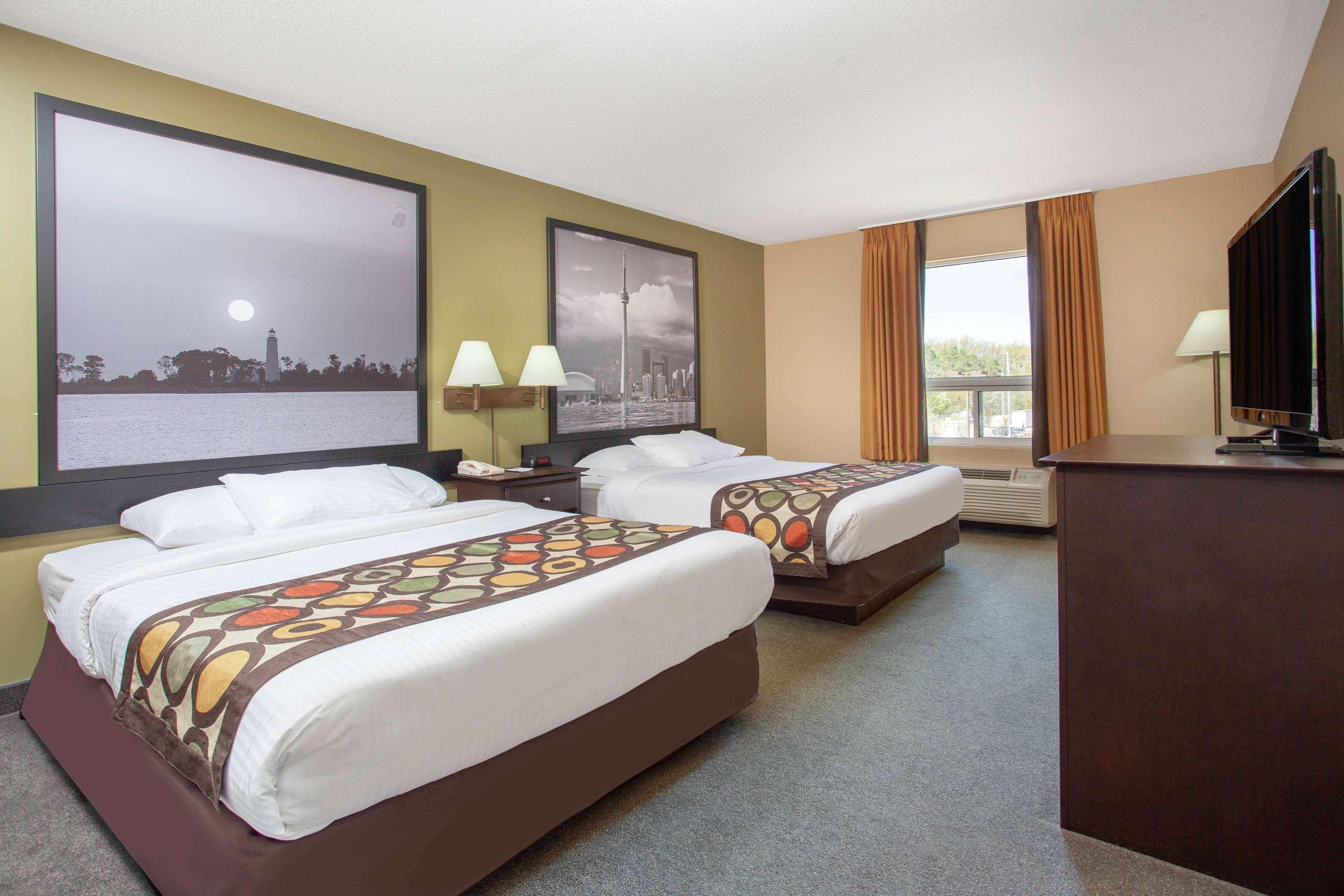 Super 8 By Wyndham Midland Hotel Exterior foto